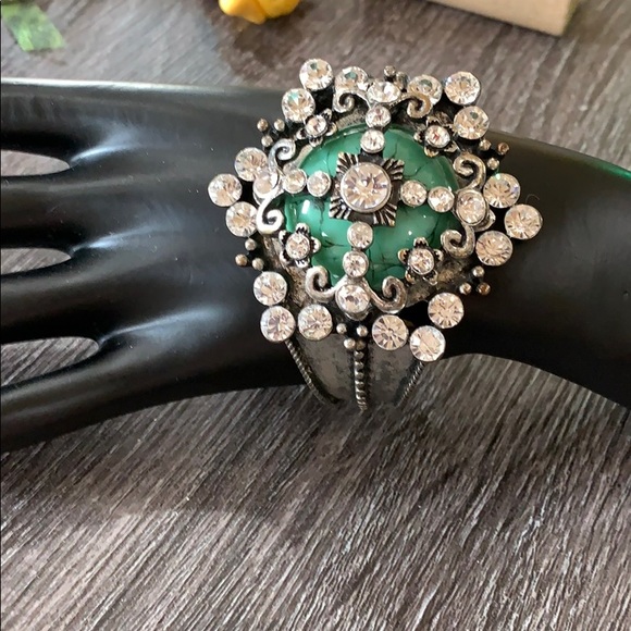 Jewelry - Stretch bracelet